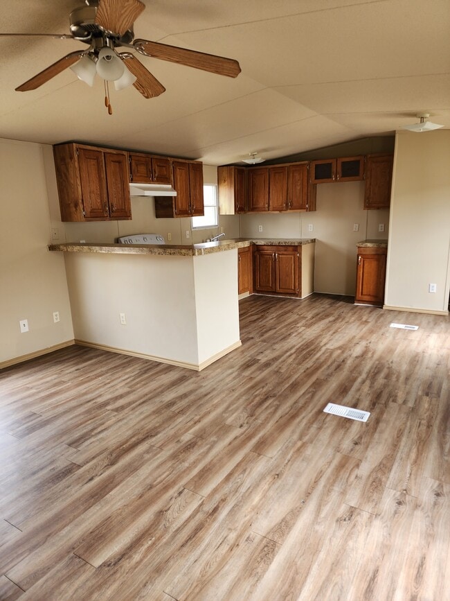 Photo - 31365 Wisteria Rd