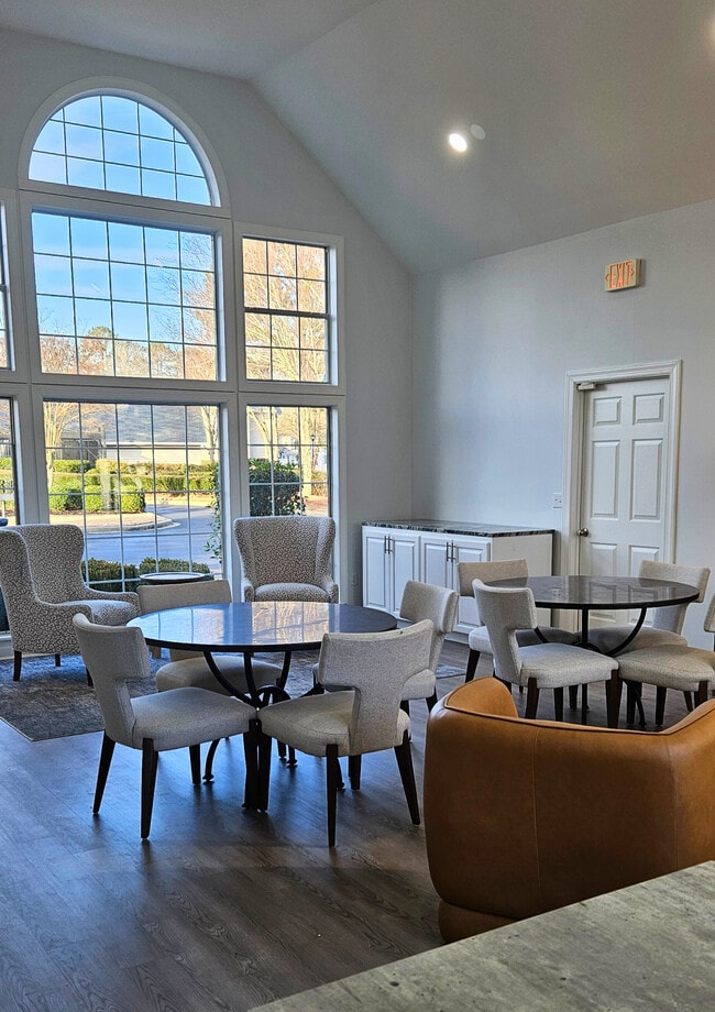 Thornhill Apartments