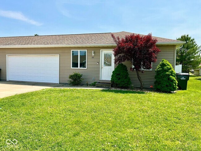 Building Photo - 731 W Gaston Dr