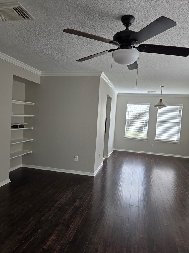 Photo - 15146 Grassington Dr