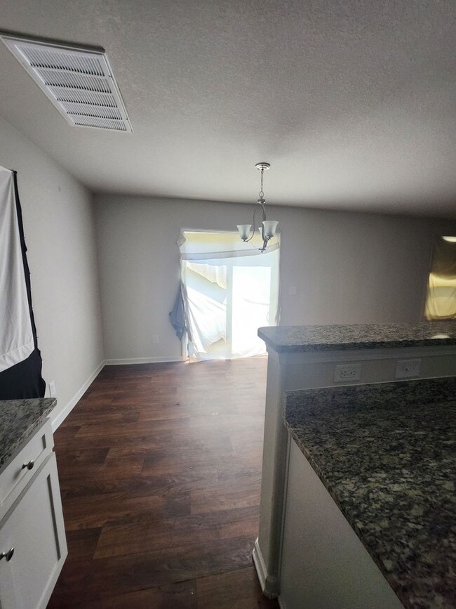 Photo - Beautiful End Unit in Paw Creek Village