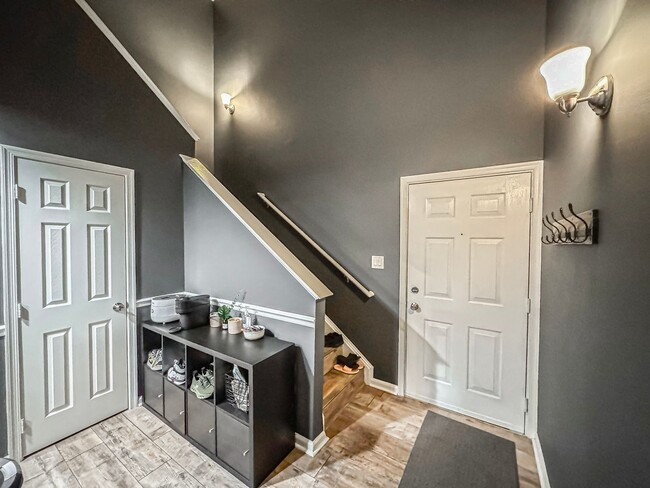 Photo - Stylish 3 Bed 3 Bath Condo With Large Balcony in Desired Riverbend at Cascades - Water Included