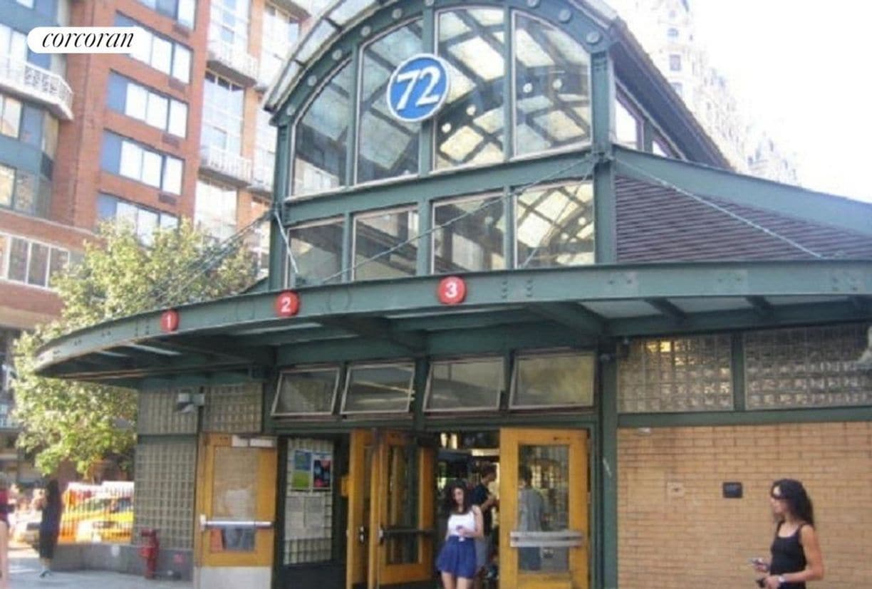 Photo - 250 W 72nd St Apartment