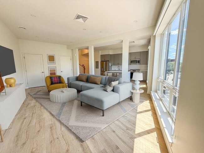 Building Photo - 500 Talbot Ave Unit 403