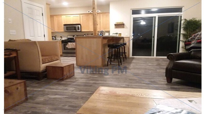 Photo - 1271 NW Teal Loop