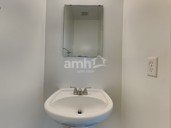 Photo - 4 Woodsong Ct