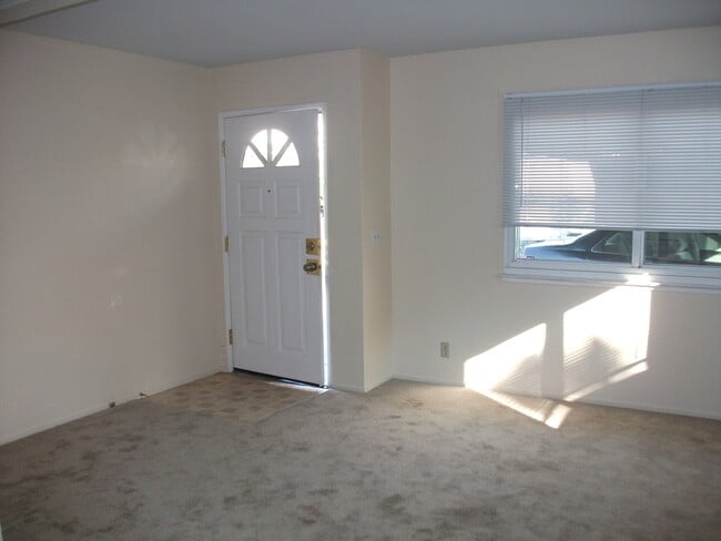 Photo - 125 Duane St Unidad DUA125-1