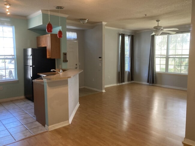Photo - 5541 Rosehill Rd