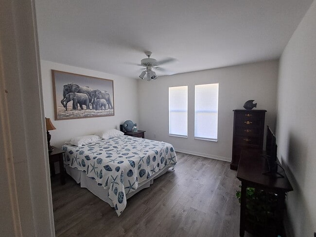 Photo - 13731 Markham Ln