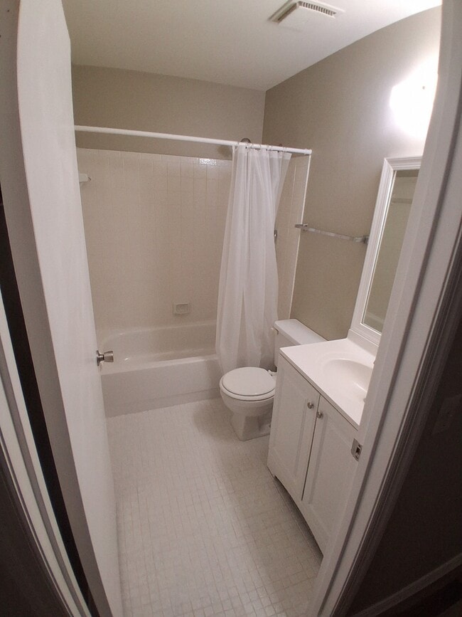 Photo - 1409 Lake Ave
