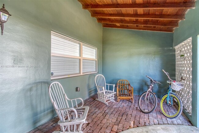 Photo - 6510 NW 21st St