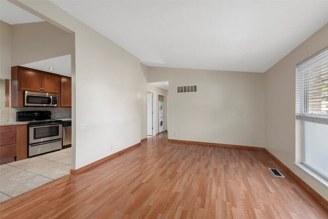 Photo - 10421 Briarbend Dr Unit 10