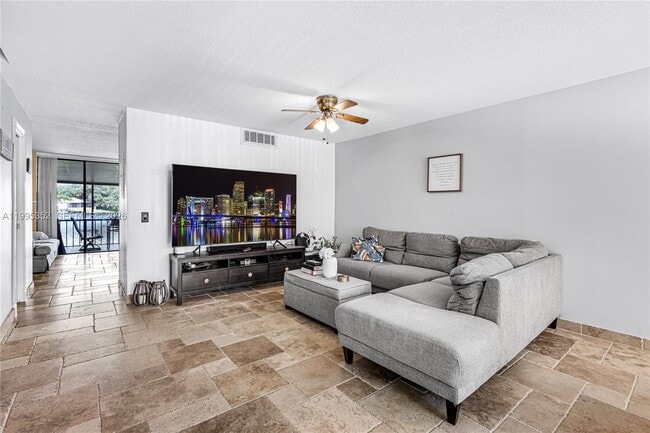 Photo - 1424 NW 113th Way