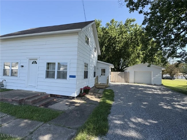 Photo - 9513 Edison St NE