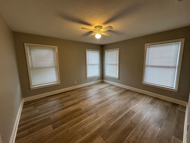 Photo - Central Waco Home