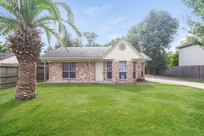 Building Photo - 12526 Zavalla St Rental
