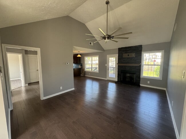 1351 Freedom Dr
