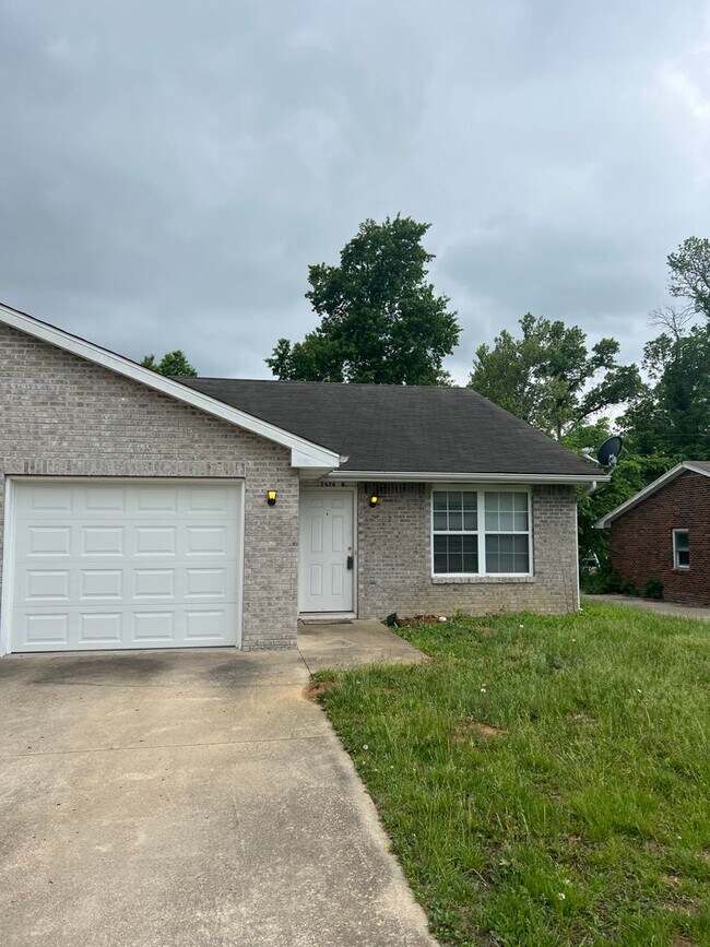 Photo - 2626 E Oakbrook Dr Unidad B