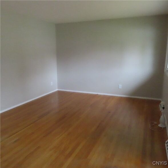 Photo - 7843 Glenwood Dr N