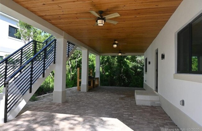 Building Photo - 14 Coral Dr Unit 1 Rental