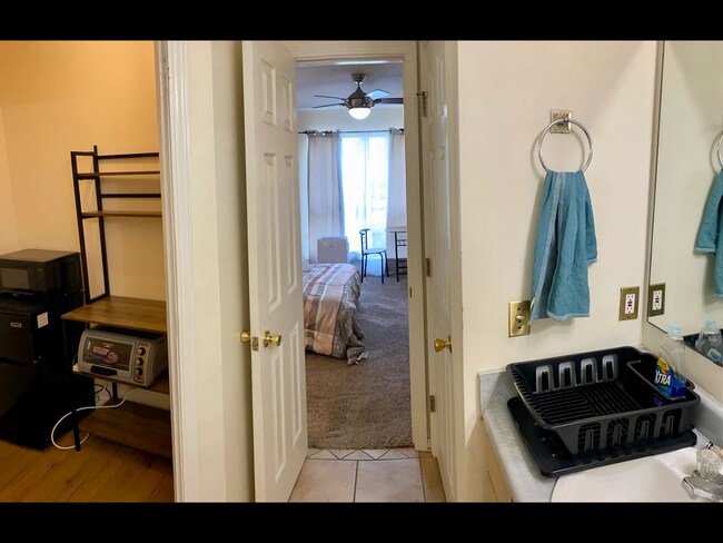 Photo - 853 Ladner Dr