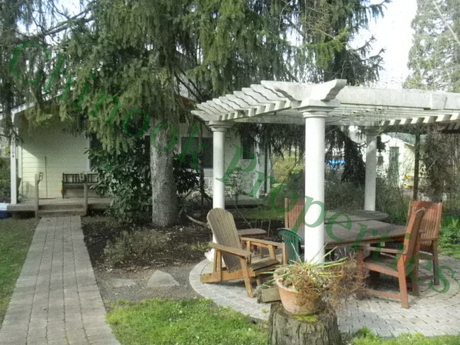 Building Photo - 2 Bedroom Cottage in Southeast Eugene Rental