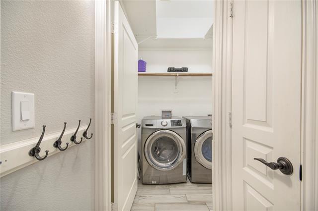 Photo - 5116 Prospect St