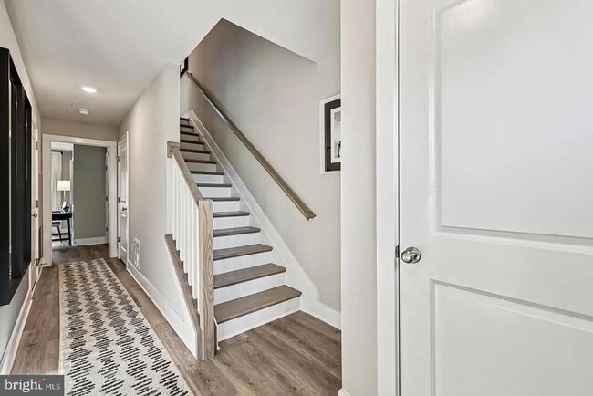 143 Willett Holw St