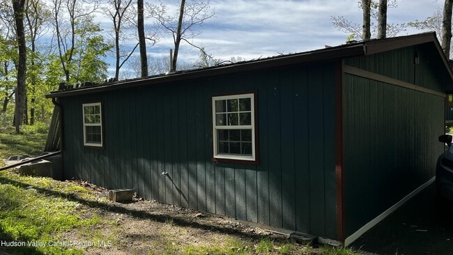 Photo - 129 Johnson Hill Rd