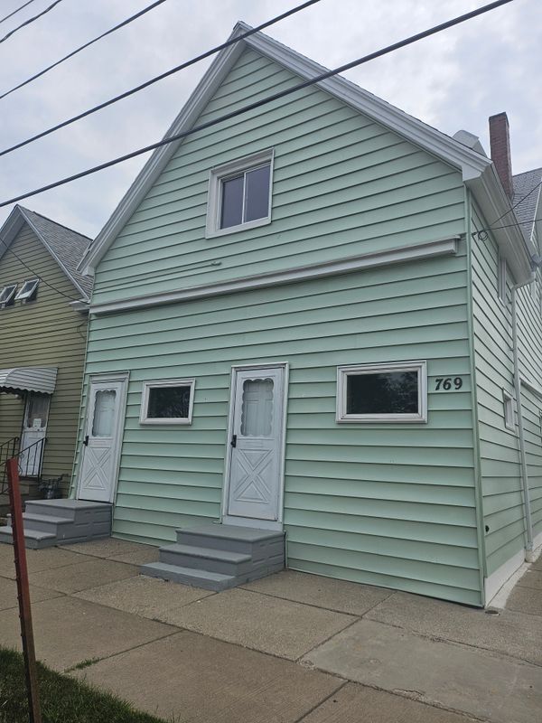 Building Photo - 769 S Ogden St Rental