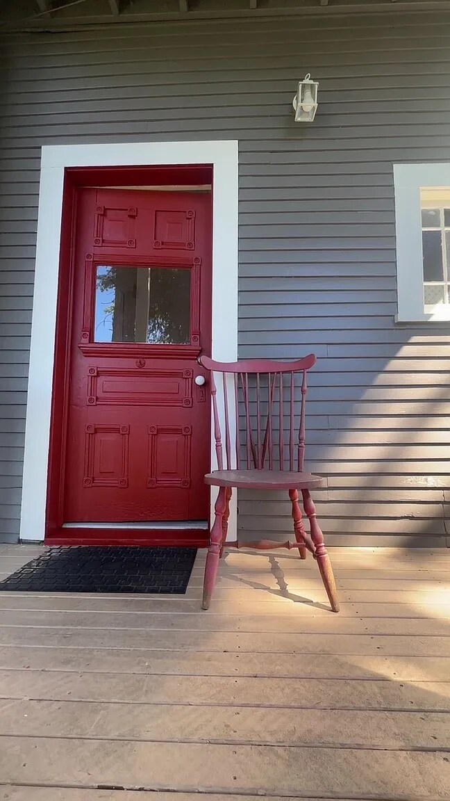 Photo - 10-Minute Walk to WWU with Plenty of Easy Street Parking Unit #3