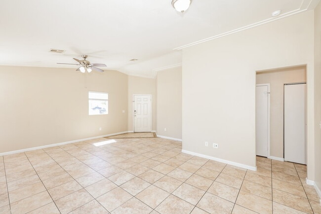 Photo - 2306 Hollow Oak Ave