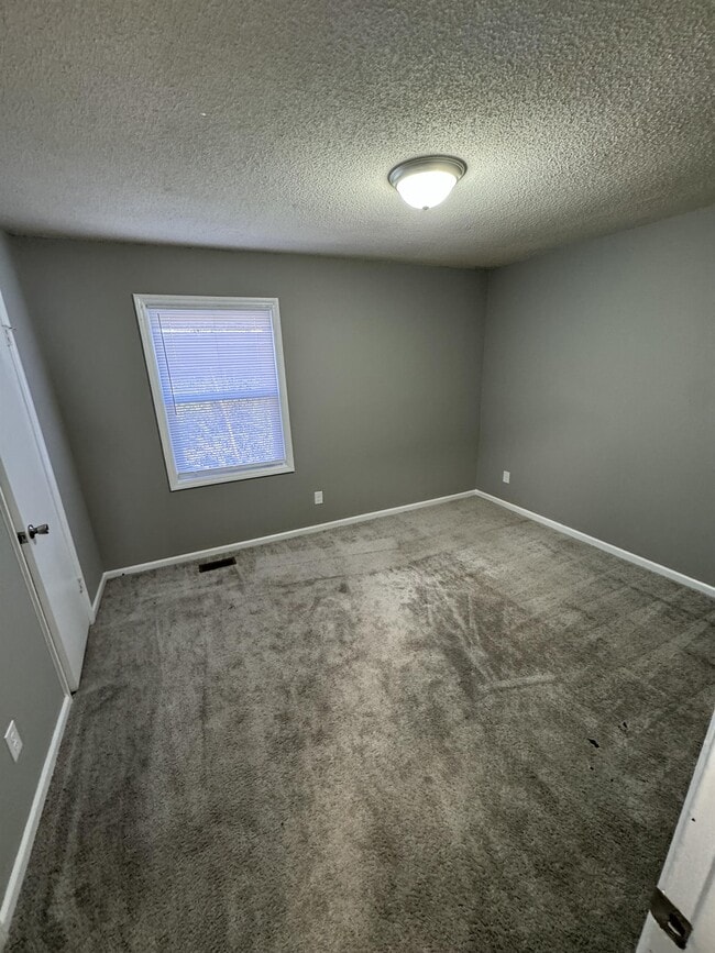 Photo - 121 Aqua Ct