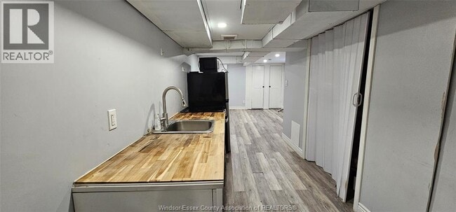 Photo - 670 Partington Ave