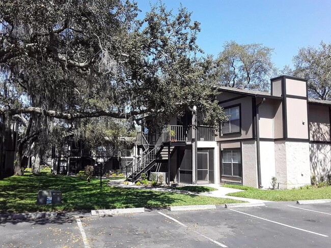 Building Photo - 4022 Tumble Wood Trl Unit 102 Rental