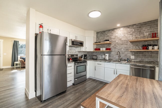 Photo - 711 W Davidson Ave Unit 711 Davidson