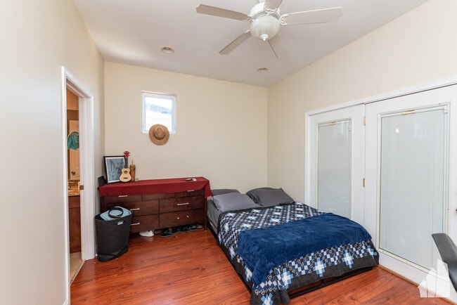 Photo - 2535 W Flournoy St Unidad 2