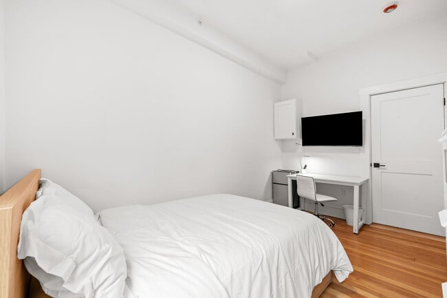 Photo - 18 Benedict St