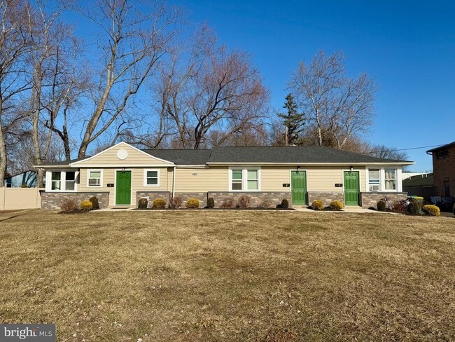 Building Photo - 4802 Beaver Dam Rd Unit 3 Rental