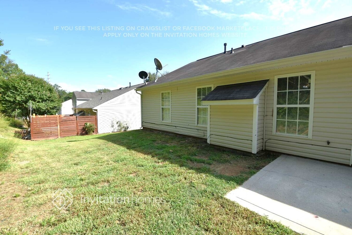 Photo - 847 Anchor Way NE