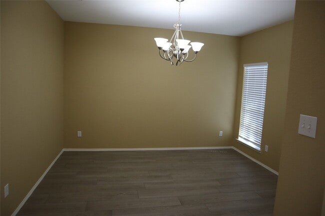 Photo - 9724 Old Field Dr