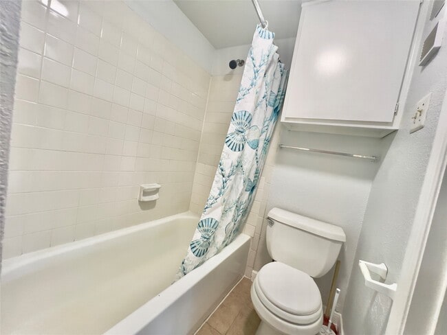 Building Photo - 2750 Holly Hall St Unit 602