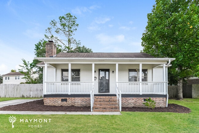 Building Photo - 606 Six Lakes Dr