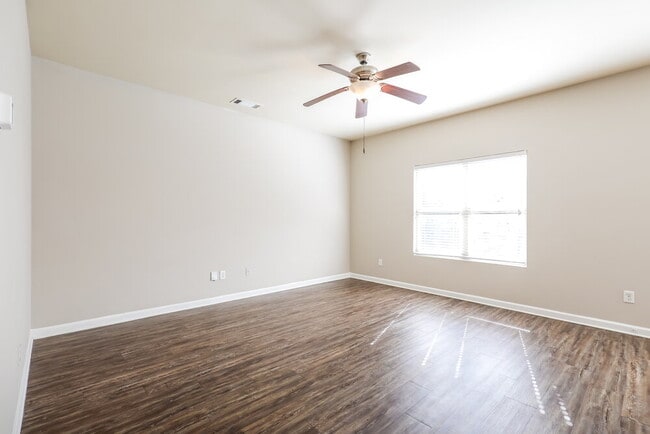 Photo - 1213 Faye Ct