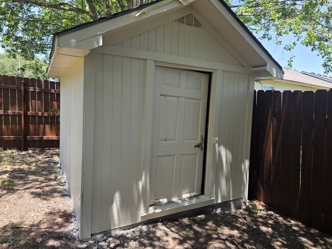 Photo - 11602 Maybach Dr