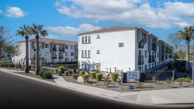 Building Photo - 60 at Melrose