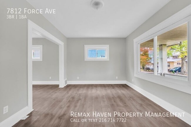 Photo - 7812 Force Ave