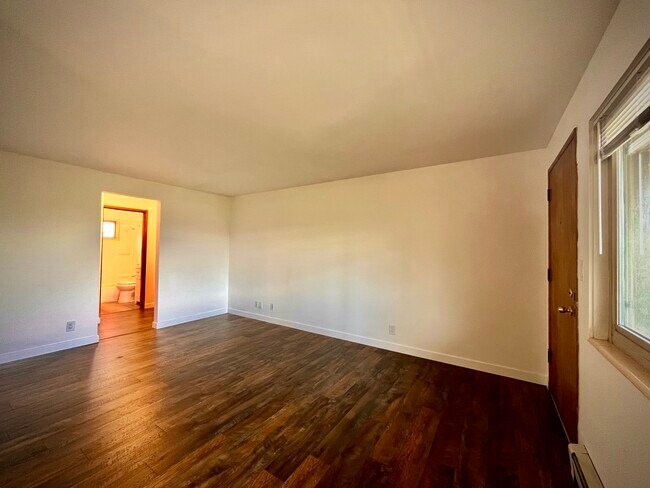 Photo - 4215 Linden Ave N Unidad 3