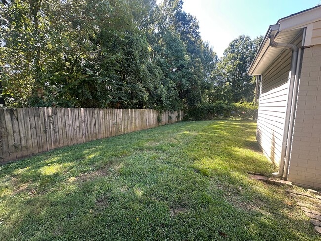 Photo - 1704 Gavin Dr