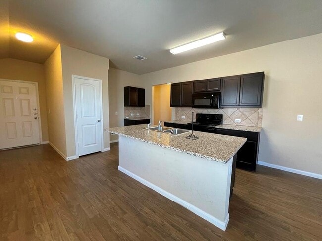 Photo - 3400 Ortman Dr